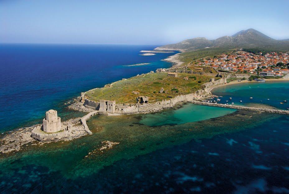 Finiki Plaza Aparthotel Methoni  Exterior photo
