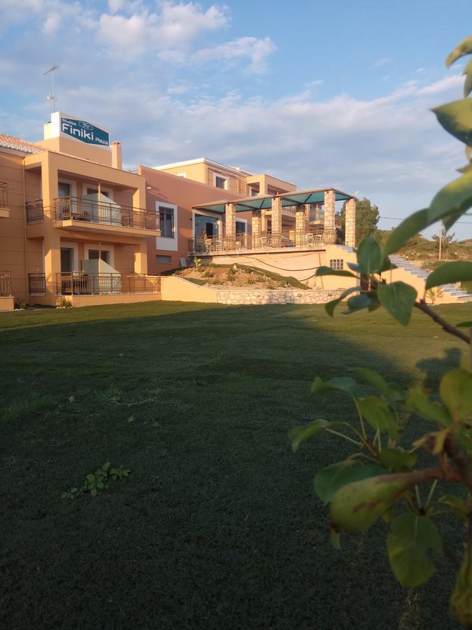Finiki Plaza Aparthotel Methoni  Exterior photo