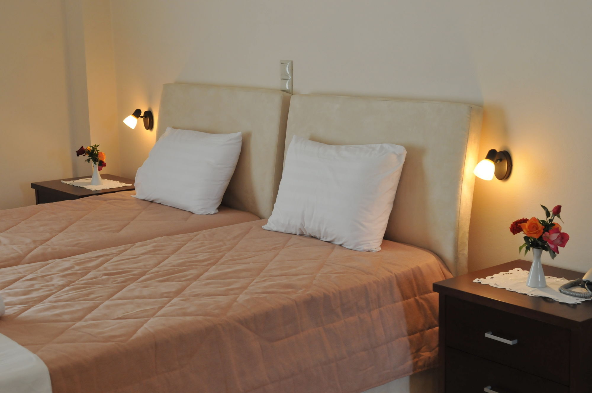 Finiki Plaza Aparthotel Methoni  Exterior photo