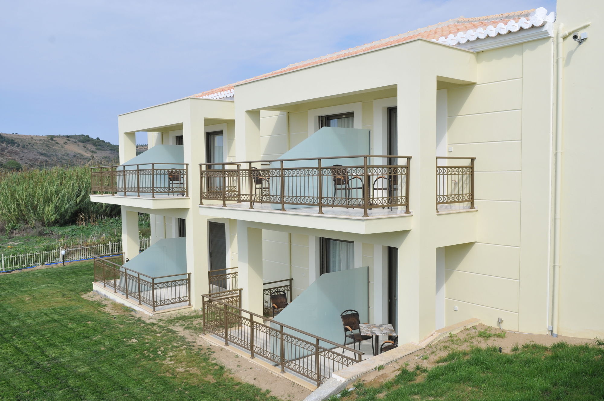 Finiki Plaza Aparthotel Methoni  Exterior photo